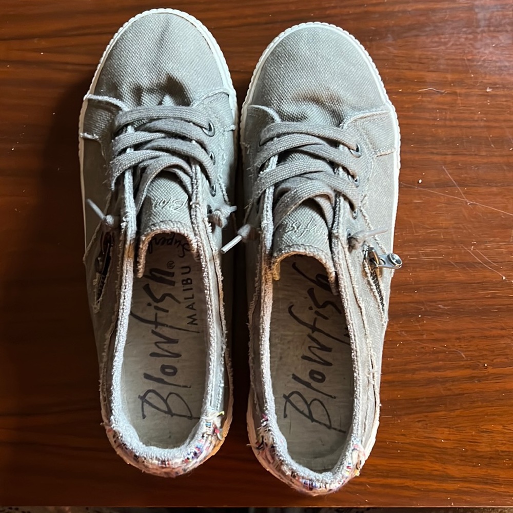 Blowfish tennis shoes